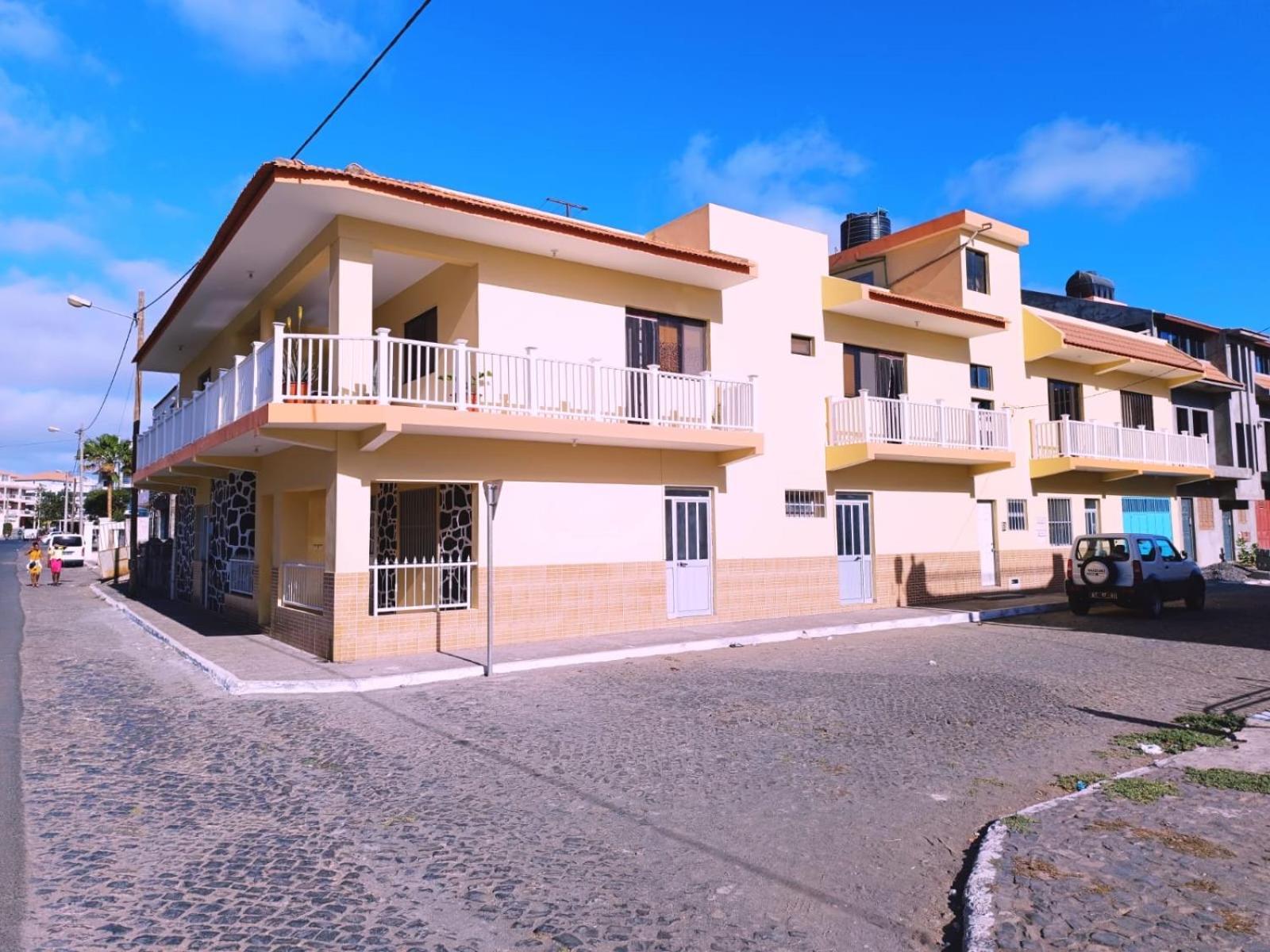 Apartamento Pensao Dona Fica Tarrafal  Exterior foto